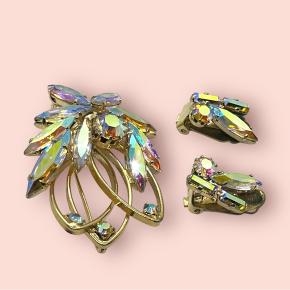 Vintage Crystal Brooch & Earrings Set Aurora Borealis + Gift Box - Picture 6 of 10